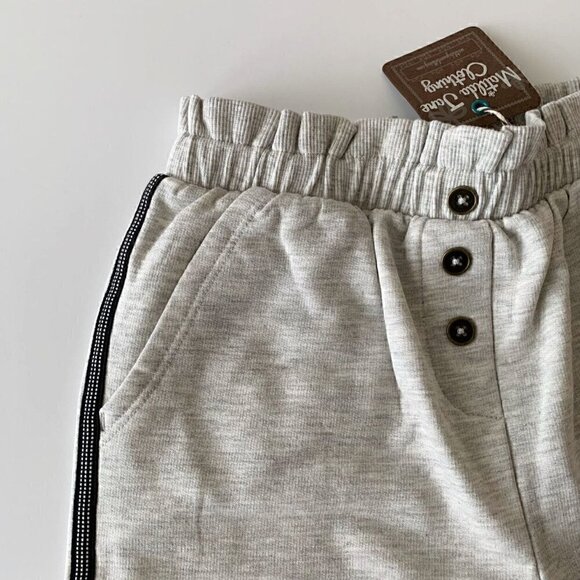 NWT Matilda Jane Gray Side-Stripe Button-Accent Alisha Girl Pants 12 Years - Picture 3 of 9